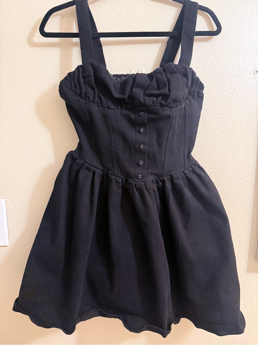 Vici Black Sleeveless Mini Dress with Wide Straps